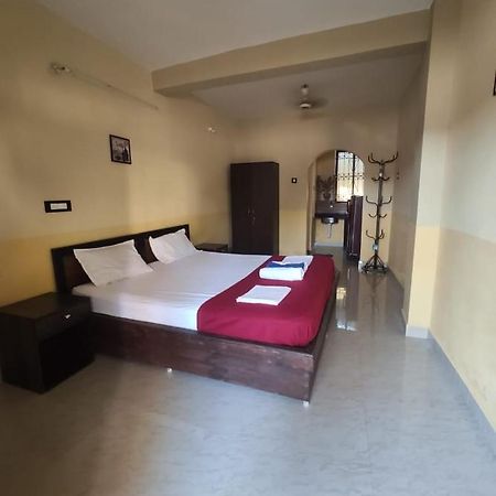 Regina Residency Inn Палолем Екстериор снимка
