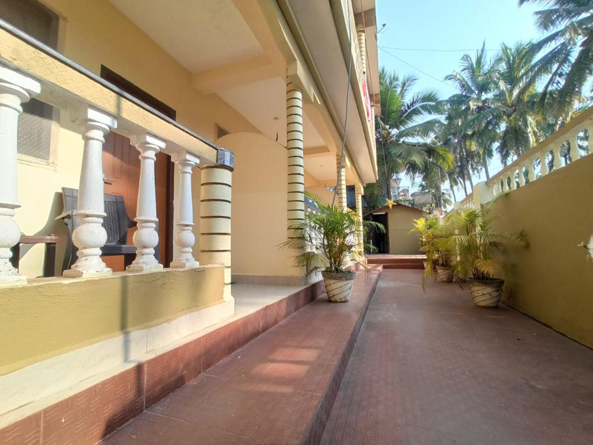 Regina Residency Inn Палолем Екстериор снимка
