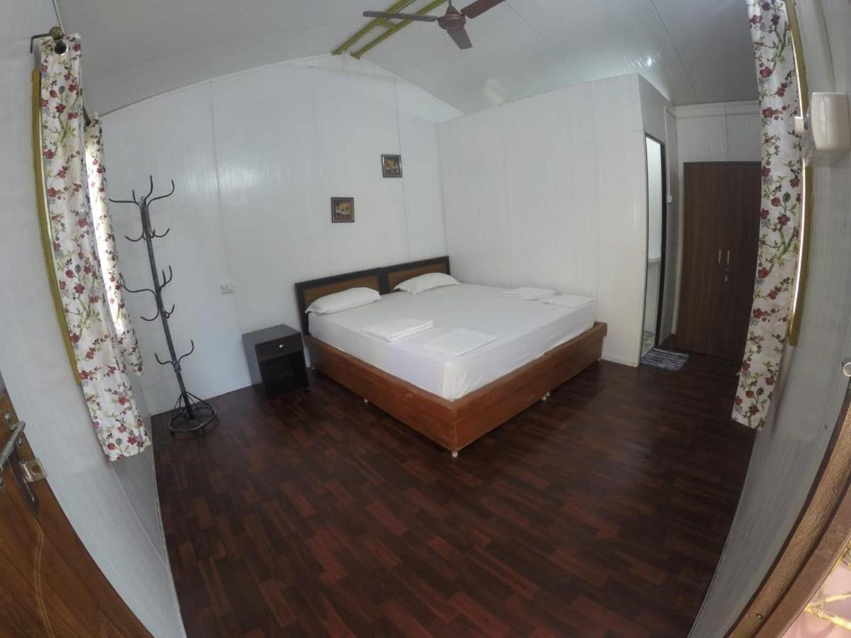 Regina Residency Inn Палолем Екстериор снимка