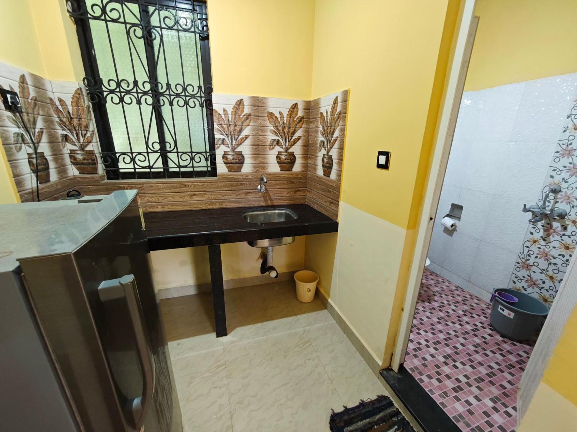 Regina Residency Inn Палолем Екстериор снимка